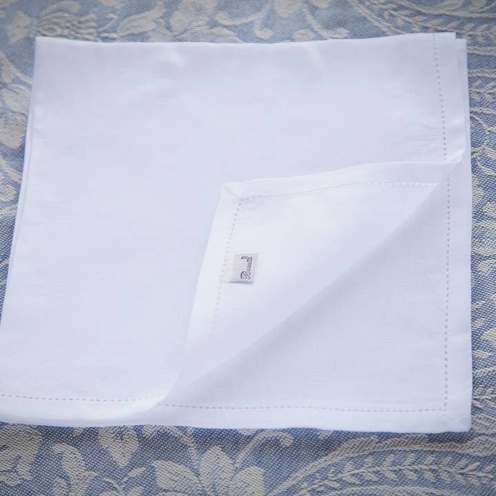 Napkin Venere with hemstich linen 100% and other Purchase Wholesale accessori squadre. Free Returns & Net 60 Terms on Faire trending on Faire.