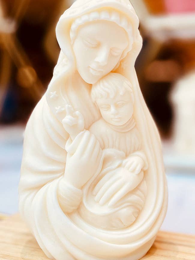 L'amour de Madonna pour la vente par Dahil Bar