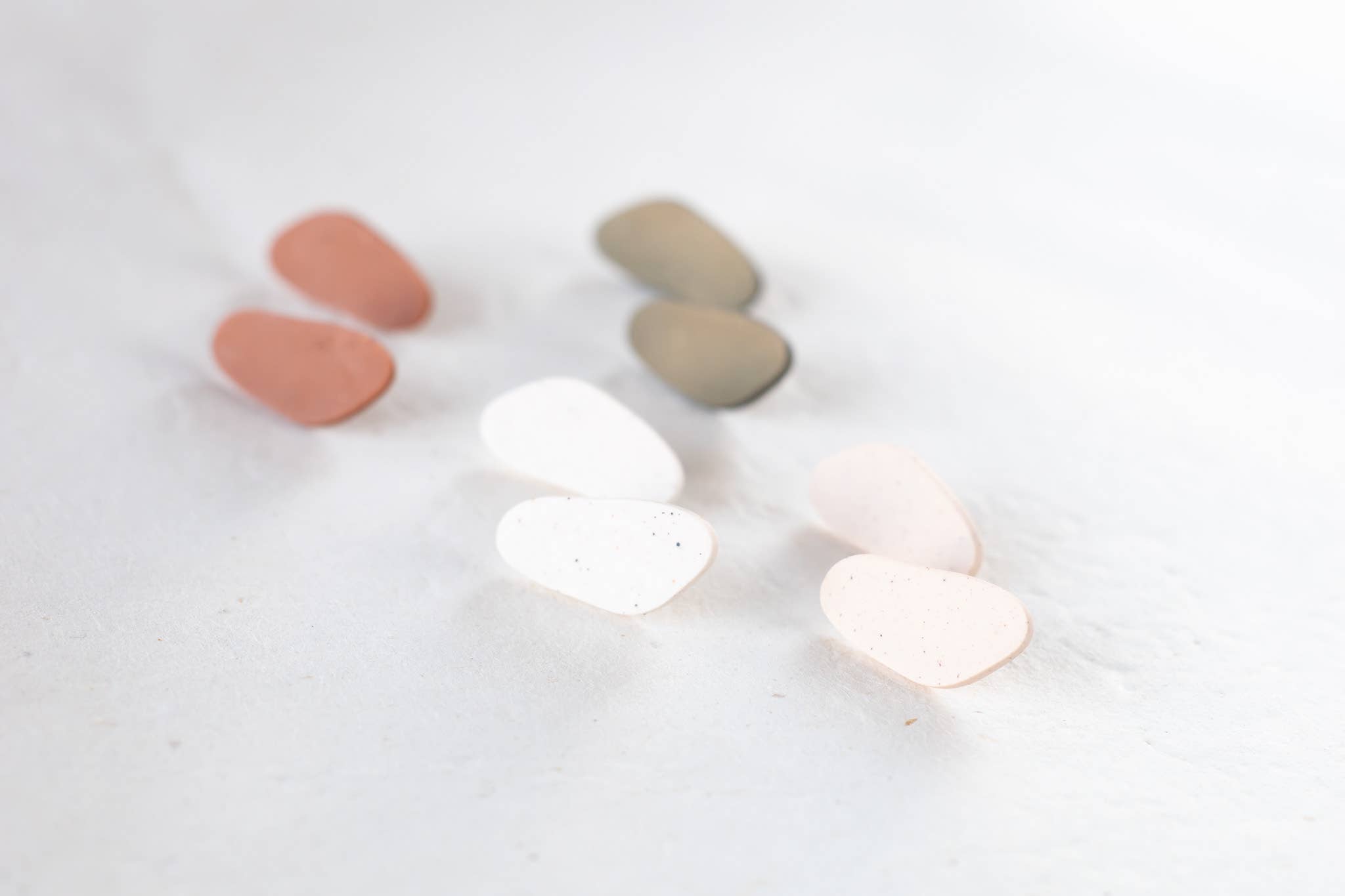 Inimini Homemade – wholesale Solitärörhängen – ekologisk: lång studieresa5