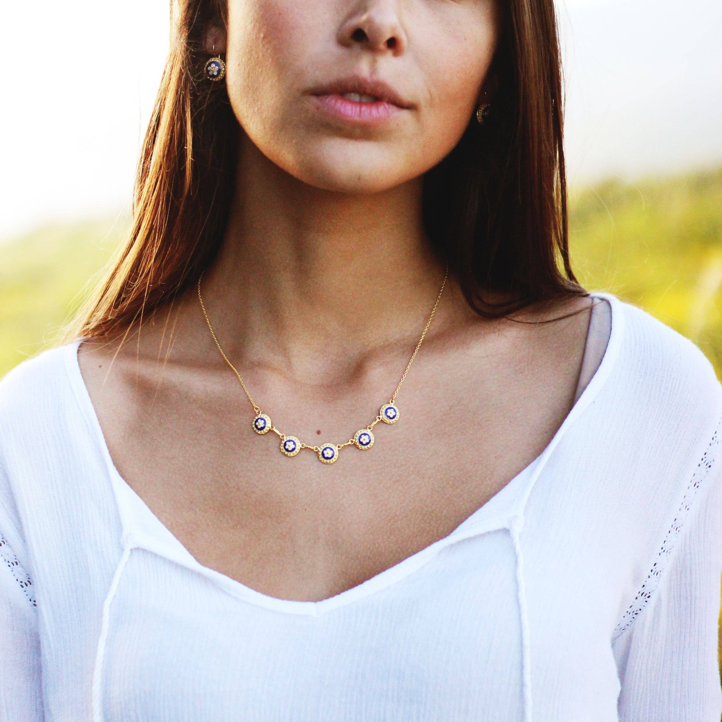 PORTUGAL JEWELS - Wholesale Pendant/Charm Necklace - Necklace 5 Caramujos in Gold Plated Silver2