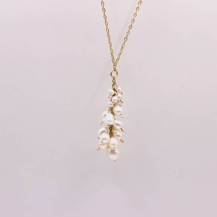 Valiente New York - Wholesale Pendant/Charm Necklace - The Cascade necklace2