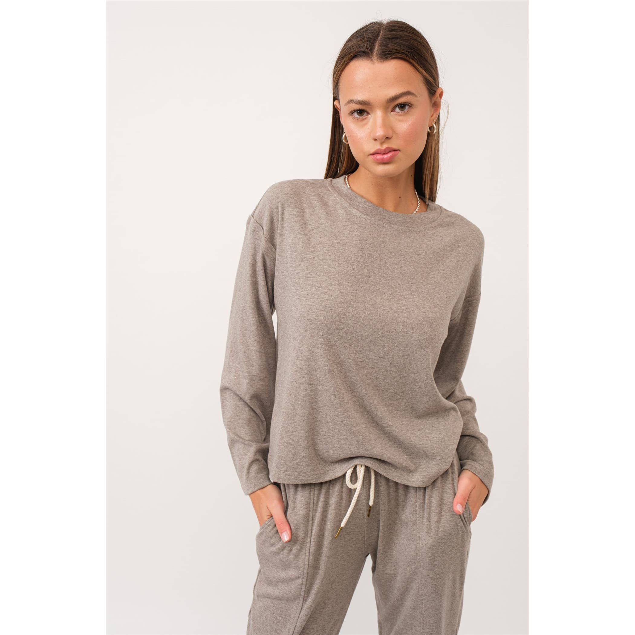 The GREii - Wholesale Lounge Set - Women's - Cozy Knit Loungewear Set6