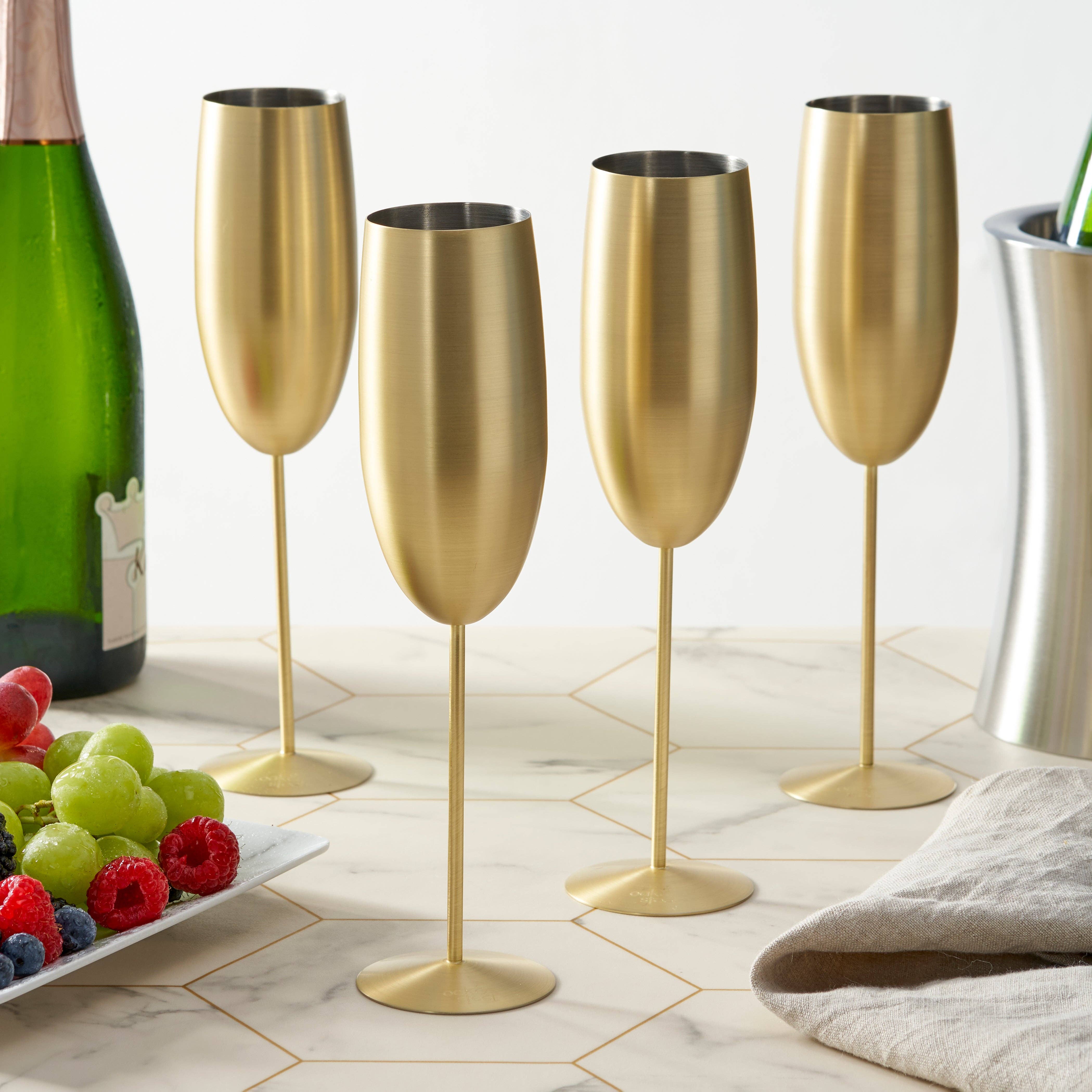 Oak & Steel – Großhandel Champagnerflöten – 4 Matte goldene Champagnerflöten3