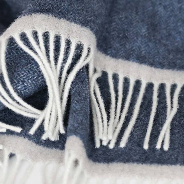 MoST - Wholesale Throw Blanket - Soft Cashmere & Merino wool throw blanket MILANO dark blue1