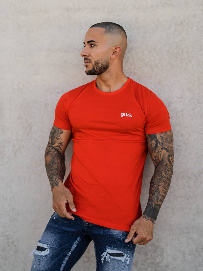 Slick Red Back Print Tee för wholesale av Slick Store