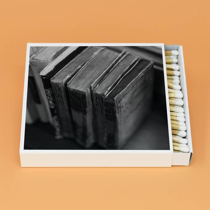 Long Matches, Luxury Matchbox, White, No10 for wholesale by UniqueGiftsAG