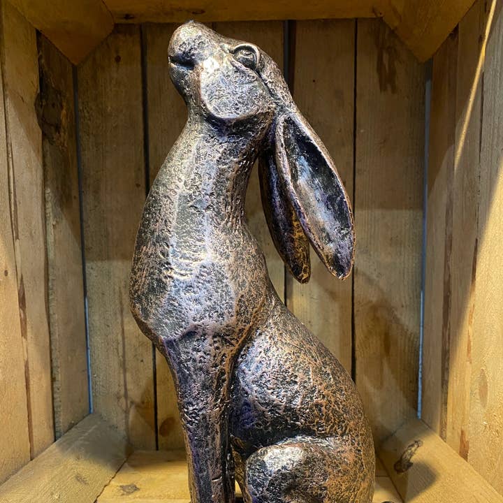 ABitQuackers – wholesale Decorative figurine – Moongazing Hare - New Bronze0