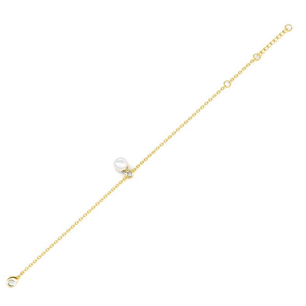 CARALI / MYC Paris - Wholesale Charm/Dangle Bracelet - Crystal Pearl Bracelet - Gold and Crystal4