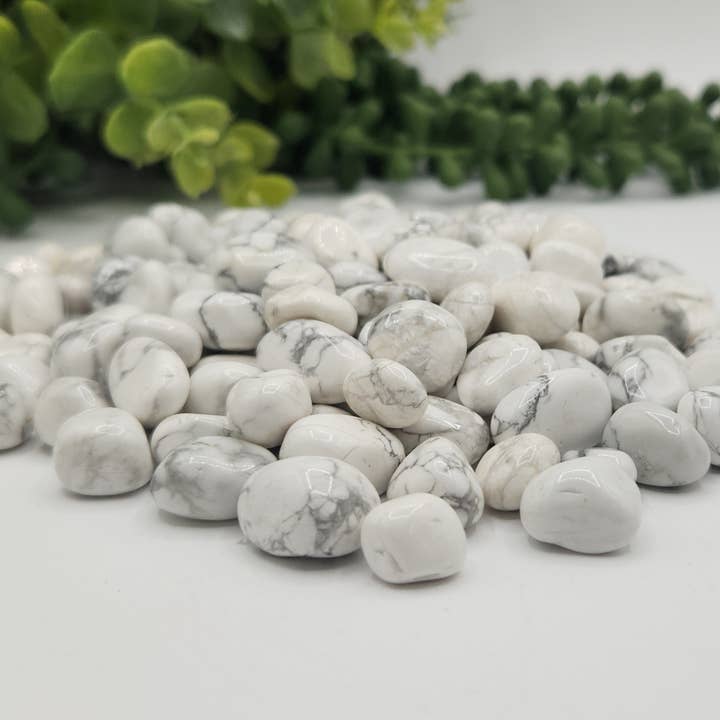 Meraki Gemstones – Pedra/cristal espiritual por atacado – Pedras Roladas de Howlite Branca 10-20mm (0,5kg/1,1lbs)0