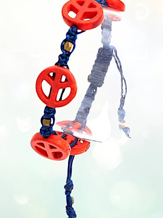 FREDSTECKEN LÄNKARMBAND MED SNÖRE för wholesale av Andrea Bijoux