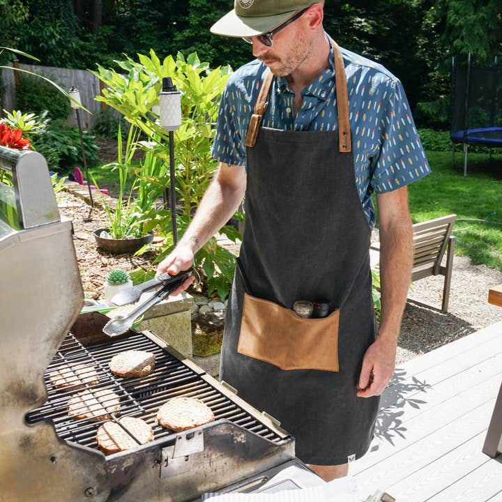 Canvas Grilling Apron with Pocket for wholesale by Foster & Rye
