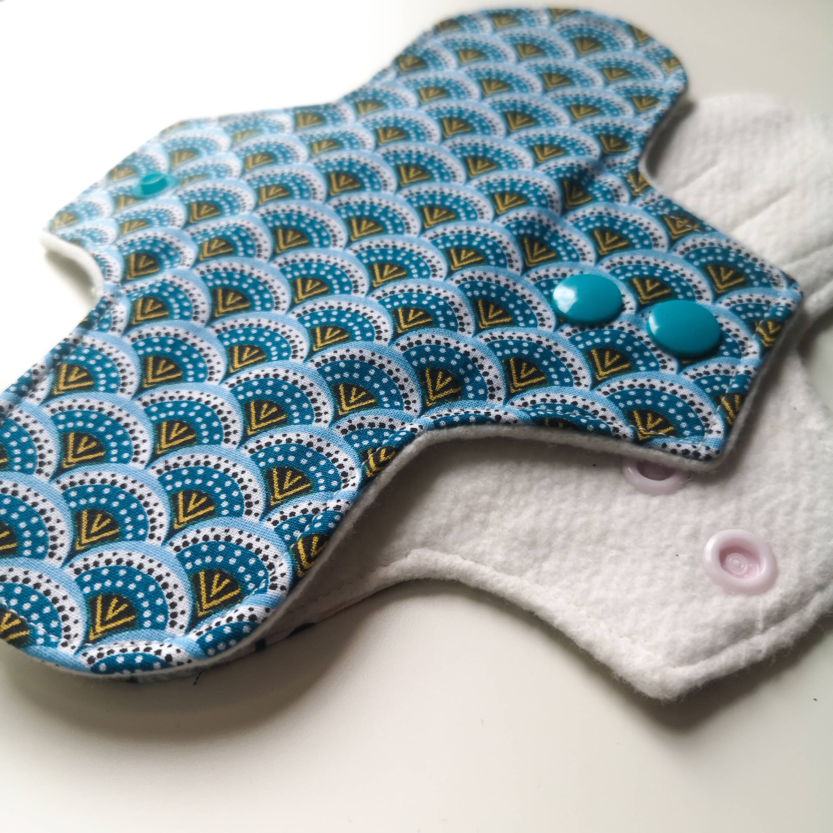 Les Mimines Montpellieraines - Wholesale Menstrual Pad/Liner - Hemp sanitary napkin "Peacocks"8
