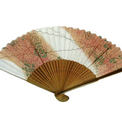 Bomullsfläkt, vit med rosa och grå design. Brun Bambu för wholesale av World Treasure Trading