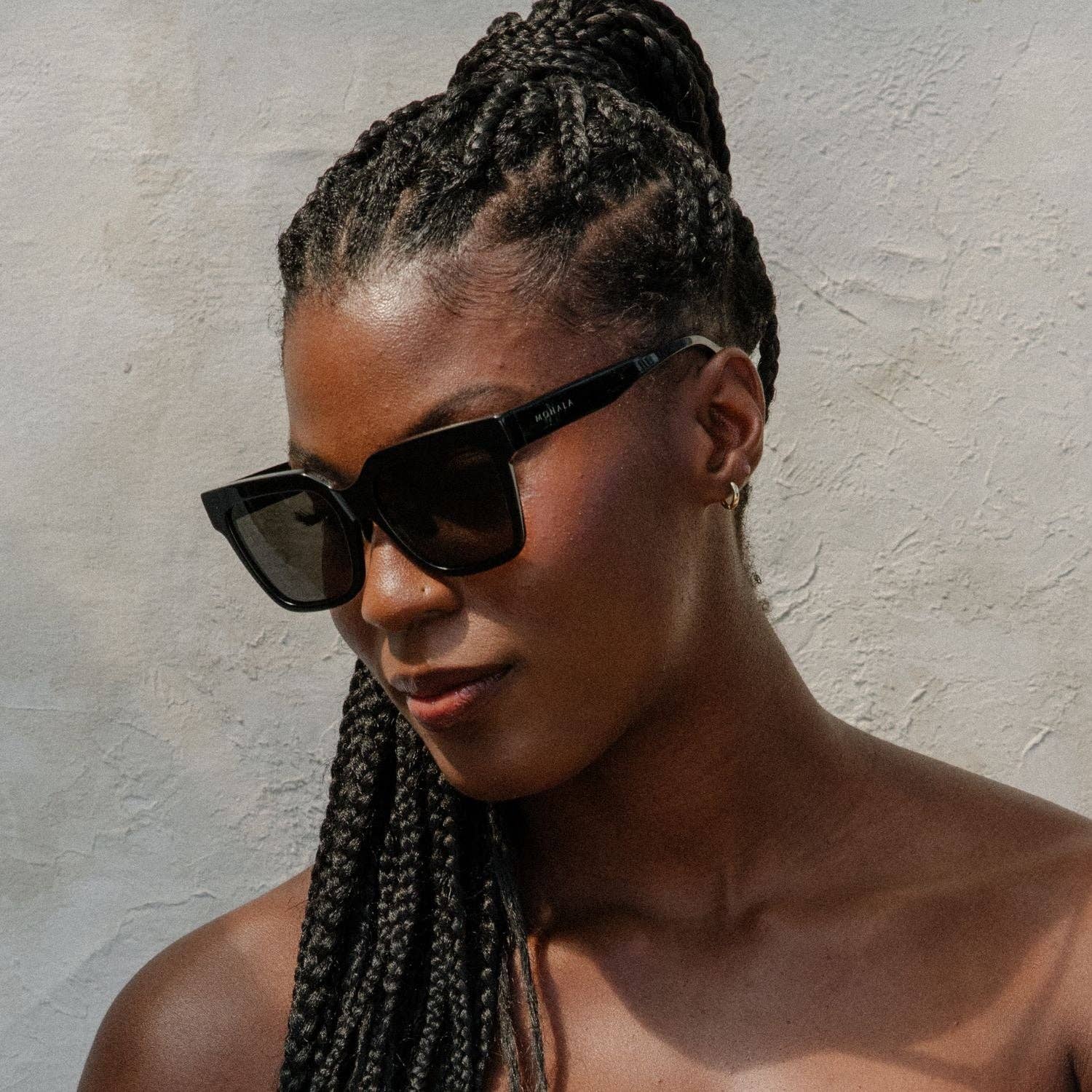 Mohala Eyewear - Vendita all'ingrosso Occhiali da sole - Donna - Occhiali da sole quadrati polarizzati Hana26