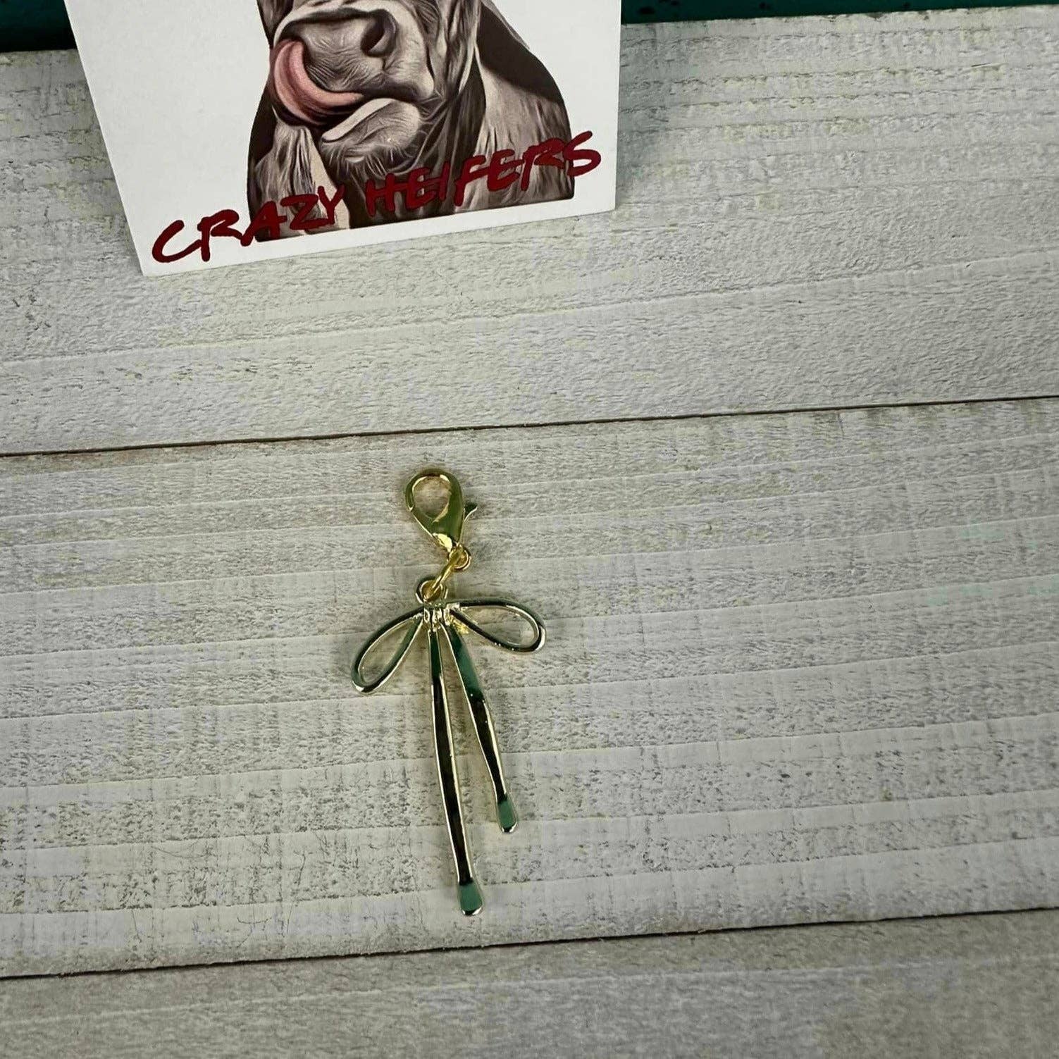 Crazy Heifers Wholesale - Wholesale Individual Charm/Pendant - Clip-on Charms Gold Tone V210