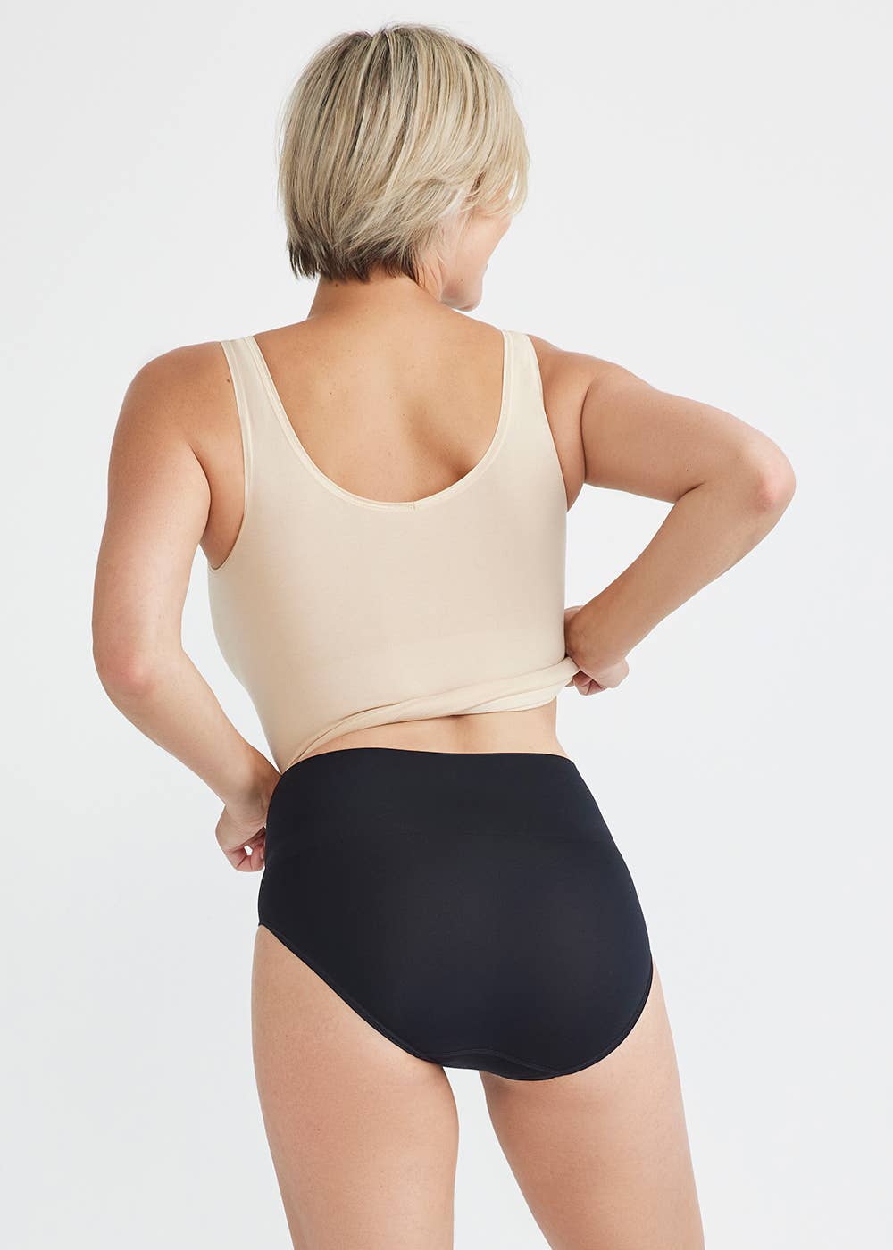 Yummie – Großhandel Shapewear – Damen – Ultraleichter Shapewear-Slip – auch in großen Größen erhältlich22