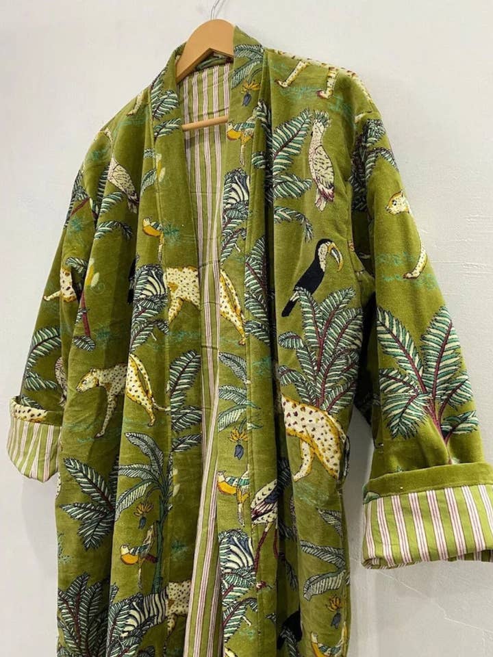 GYPSY STUDIO – wholesale Robe – Women's – Green Jungle Print Velvet Kimono Robes, Morning Tea Velvet