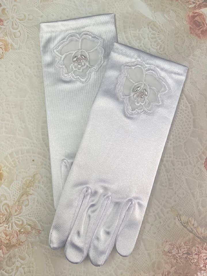 First Communion Gloves White for wholesale by Lace and Grace Veils