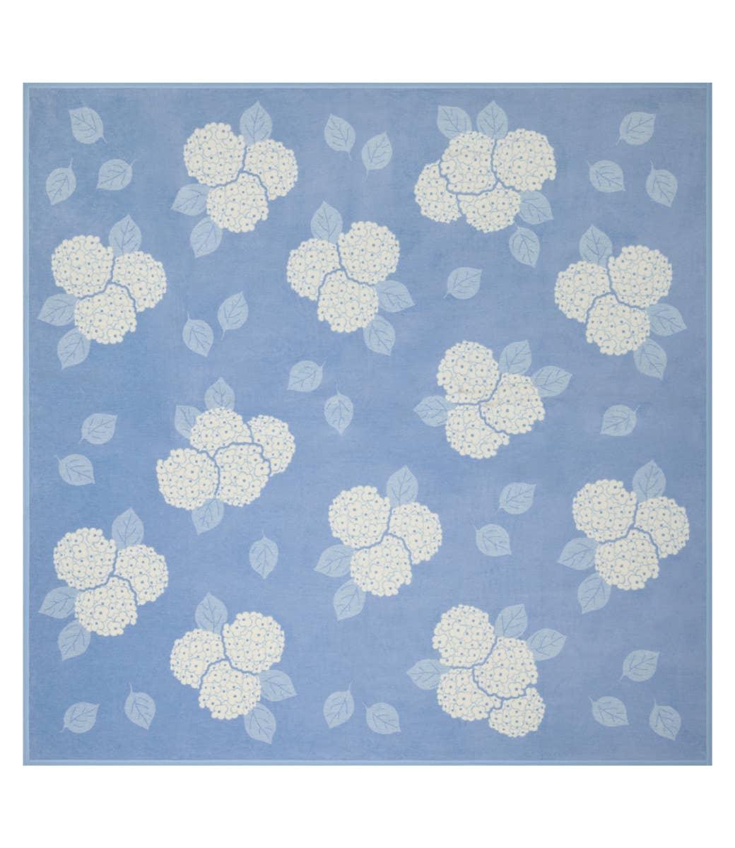 ChappyWrap - Wholesale Throw Blanket - Hydrangeas Bluebell Blanket6