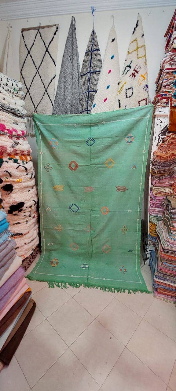 Maroccarpets Poufs and pillows wholesale +31648976894 – wholesale Area rug – New HANDMADE MOROCCAN Cactus Silk Rug8