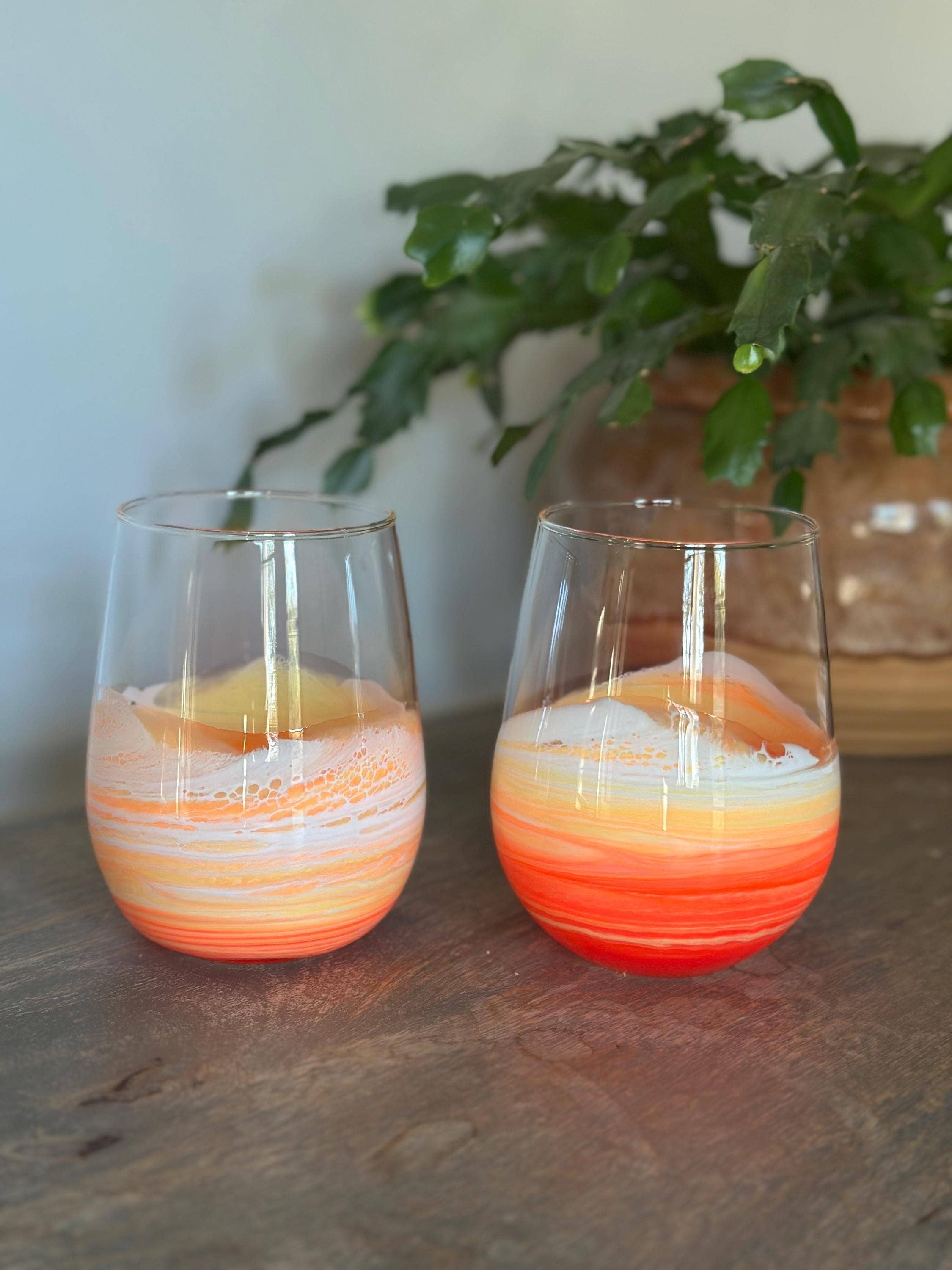 Artful Nests - Wholesale Wine Glass - Resin Wave Sunset Stemless Wine Glass6