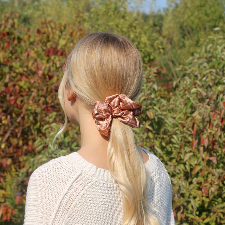 Beyond Scrunchies - Wholesale Scrunchie - Women's - SERENA - Printed Silk Scrunchie1