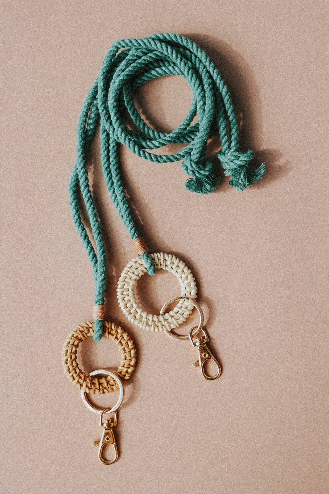 DayCrafter – wholesale Snodd - Dam – Rattan Nyckelring Nyckelband - Macrame Snodd - Boho Snodd19