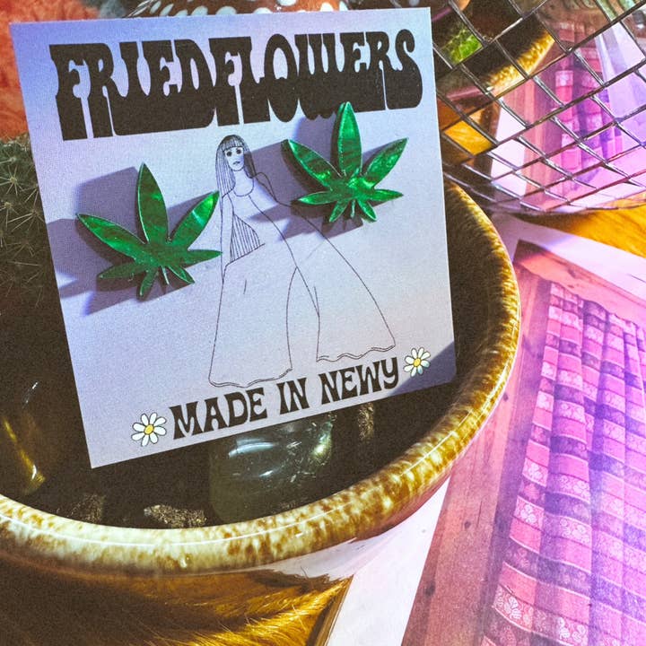 friedflowers - Wholesale Stud/post earrings - 420 weed Marble green stud earrings