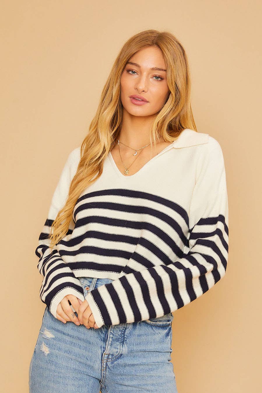 Baevely by Wellmade USA – Großhandel Strickpullover – Damen – KURZ GESCHNITTENER PULLOVER1