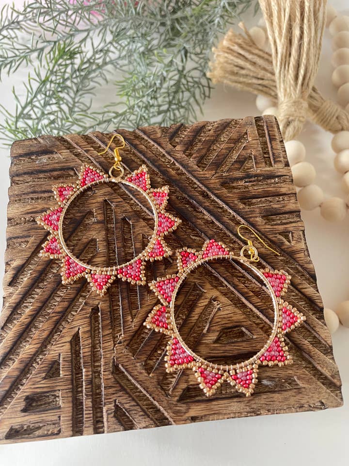 Sunburst Beaded Hoop Earrings – Pink /black/blue with gold for wholesale by ANJI