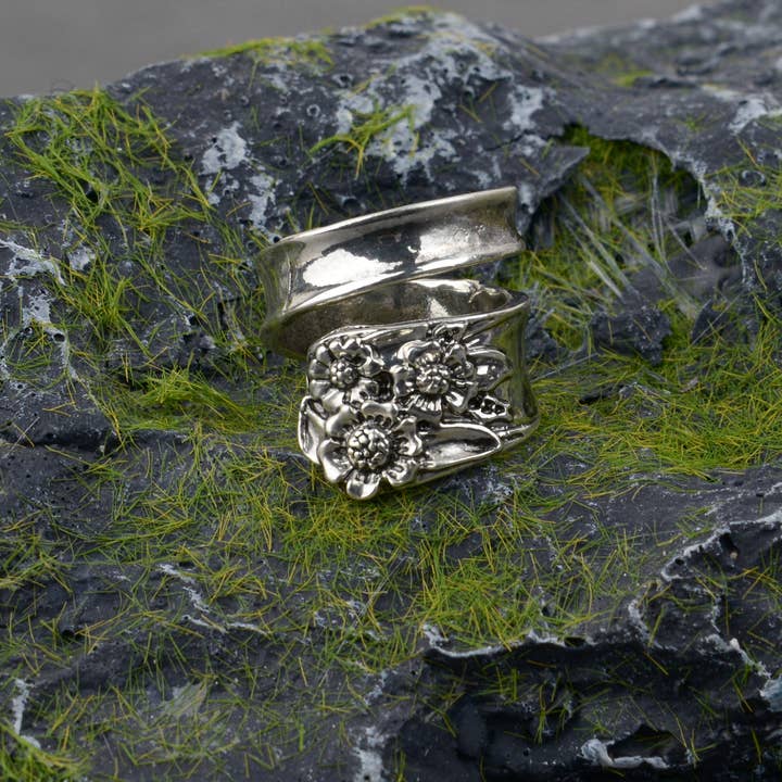 mildstyles - Venta al por mayor Anillos grandes/de cóctel - Anillo ajustable vintage de tres flores estilo cuchara1