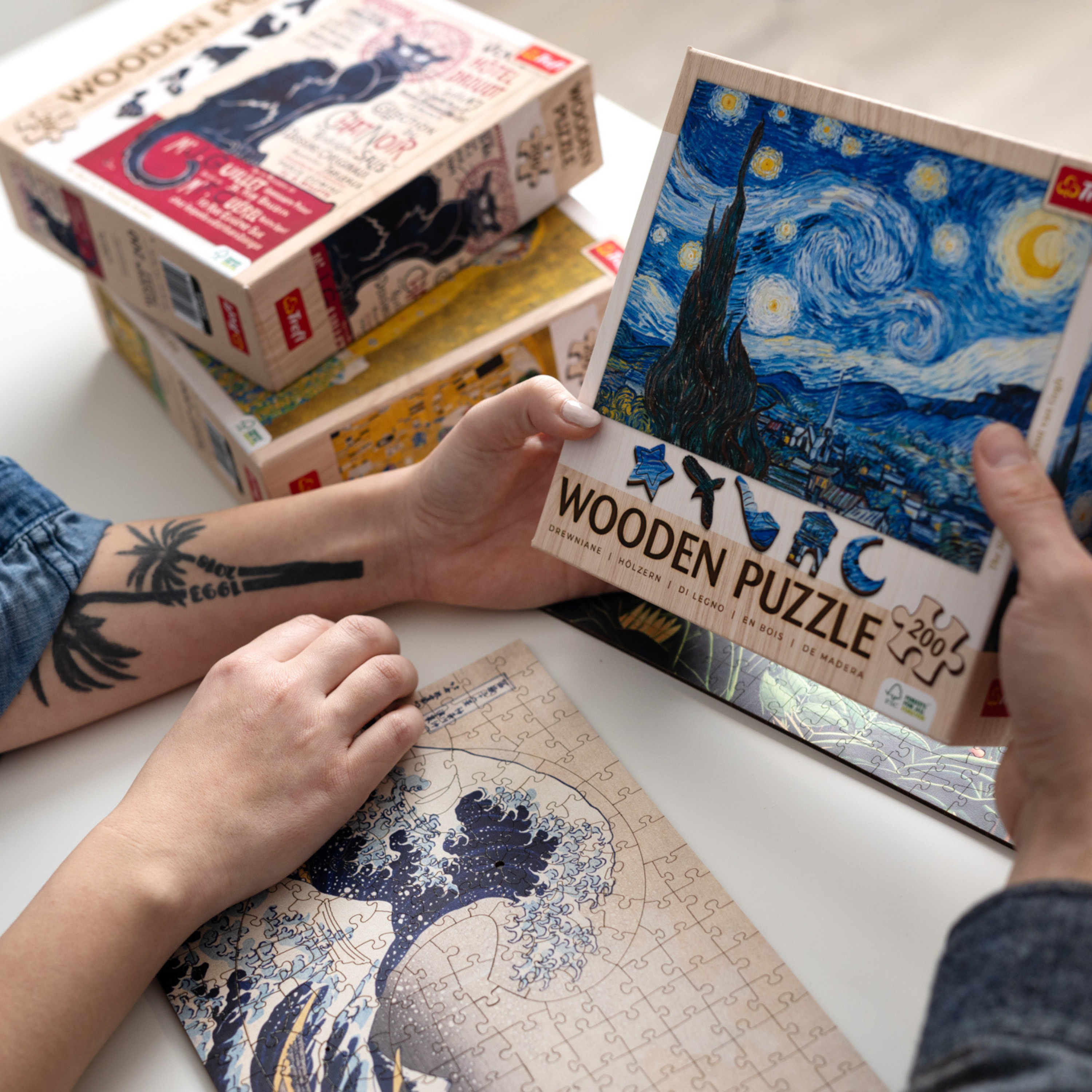 Trefl USA - Wholesale Puzzle - Adult - Trefl Wood Craft 200 Piece Wooden Puzzle - Kiss - Gustav Klimt6