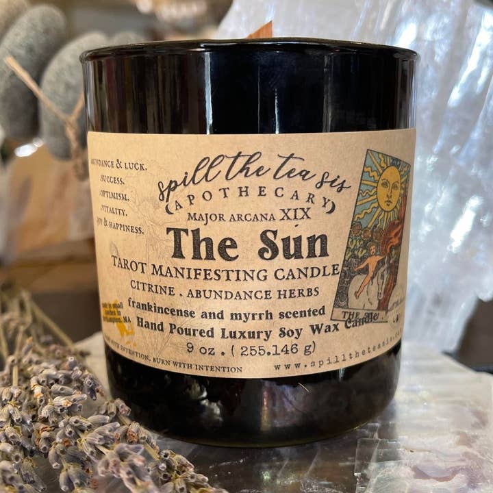 Bougie en cire de soja The Sun Tarot Card Intention, 9 oz pour la vente par Spill the Tea Sis Apothecary