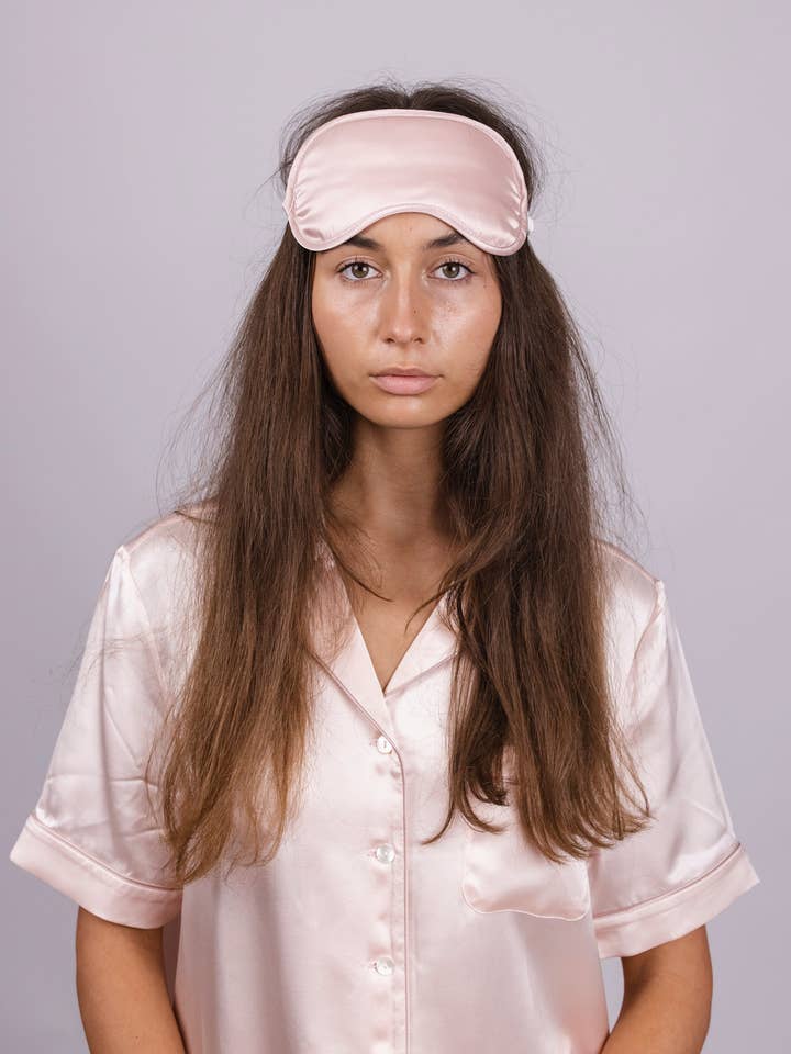 SEIDENE AUGENMASKE TEEROSE für den Großhandel von Silk Magnolia