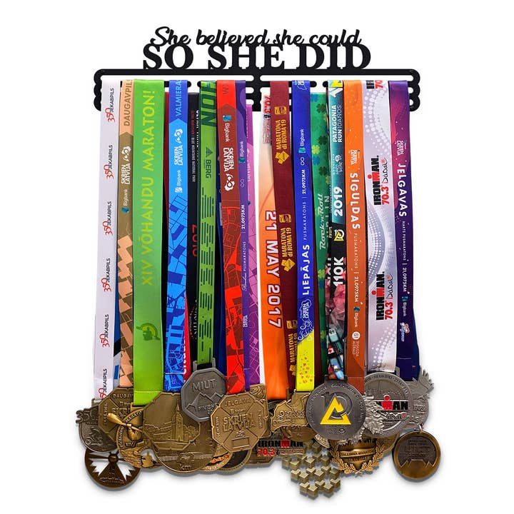 United Medals - Wholesale Wall Accent - Medal hanger SHE BELIEVED SHE COULD V2 - Matte Black - Large