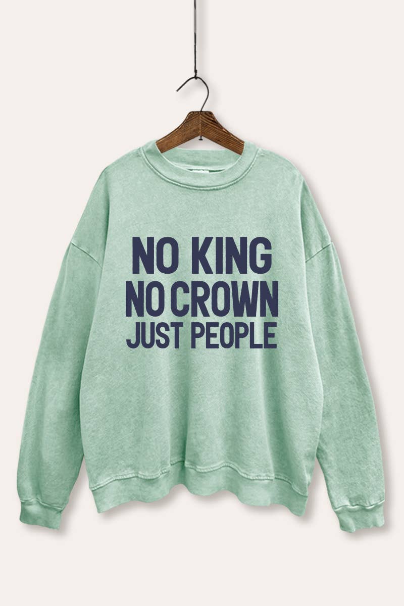 VINTAGE POINT USA - Wholesale Graphic Sweatshirt - Women's - NO KING NO CROWN MINERAL WASH GRAPHIC SWEATSHIRT4