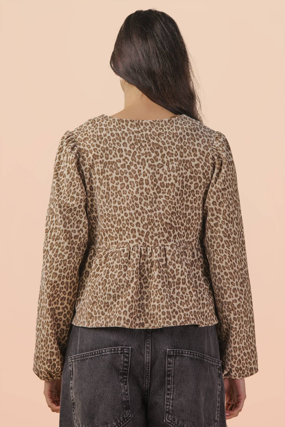 VERY J - Wholesale Blouse - Women's - NT12244-Leopard Printed Front Tie Woven Blouse Top3