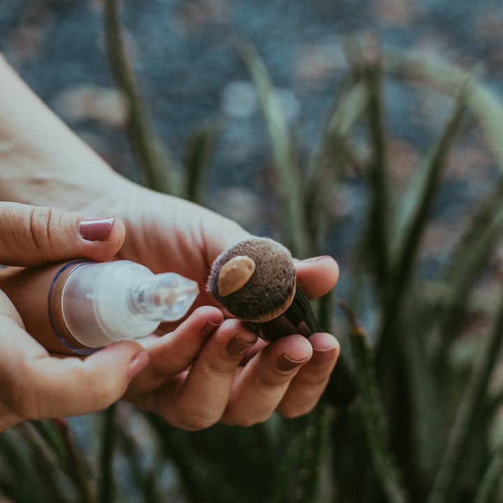 Urban Farm Apothecary & Urban Farm Cosmetics - Wholesale Foundation - Summer Dew | Aloe Vera Liquid Foundation4