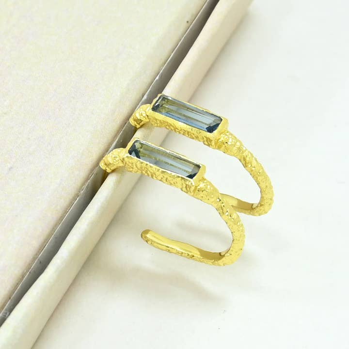 Schmuckoo Berlin - Wholesale Hoop Earrings - Morgane Hoop Earring Gold Plated - Blue Iolite3