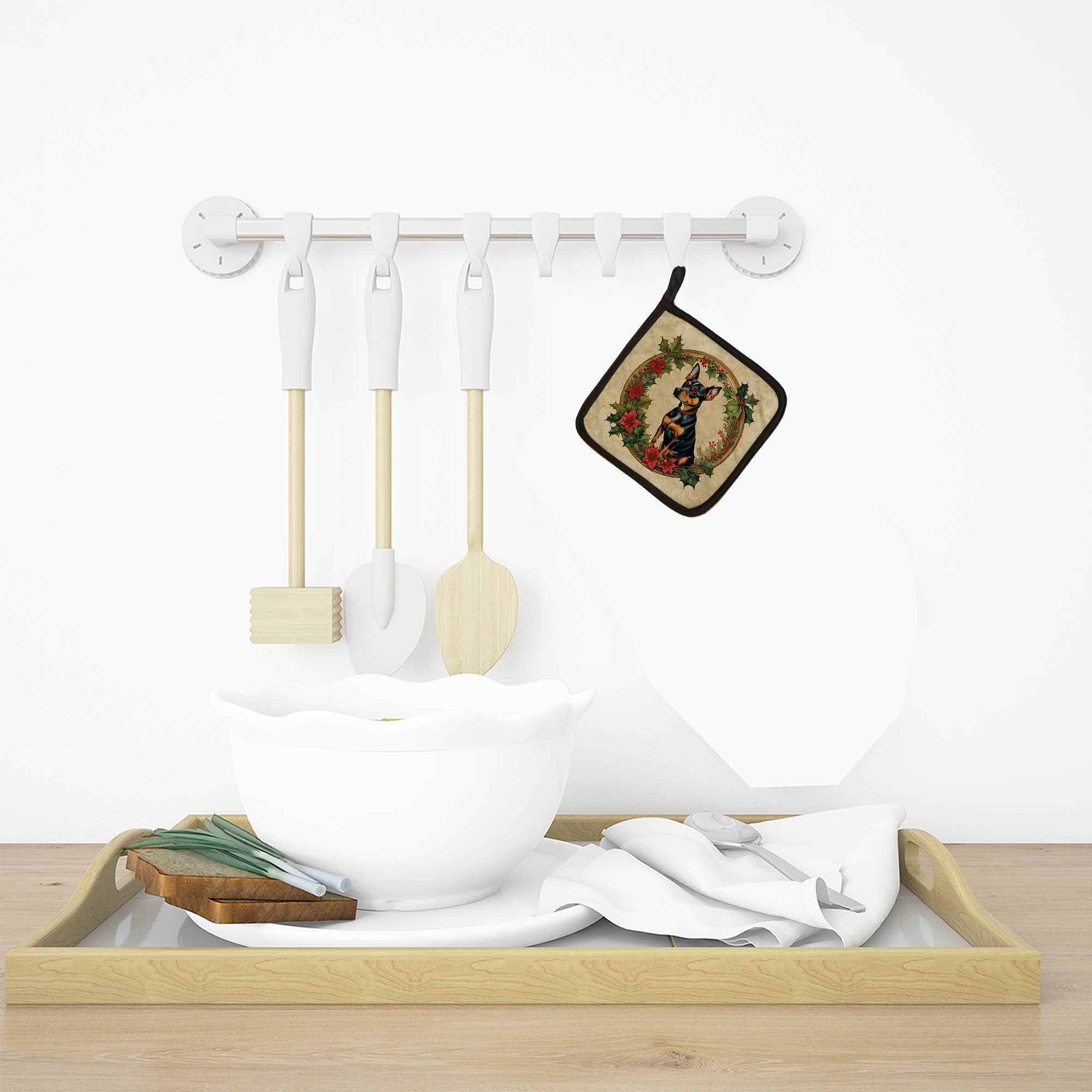 Caroline's Treasures - Vente Gants de cuisine/maniques - Porte-pots miniatures Pinscher en forme de fleurs de Noël DAC23951