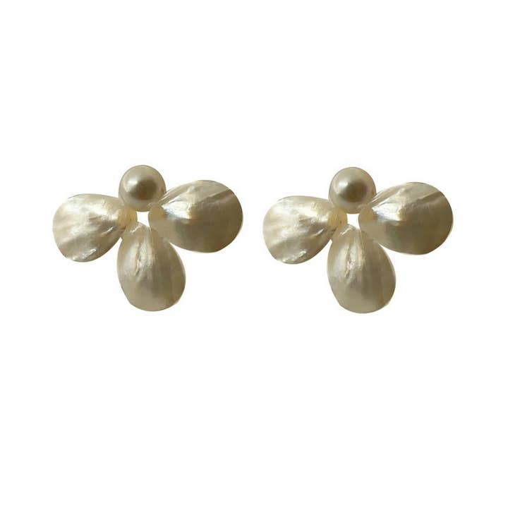 White SIMPLE CLOVER URBAN COOL EARRINGS_CWAJE1709 for wholesale on Faire