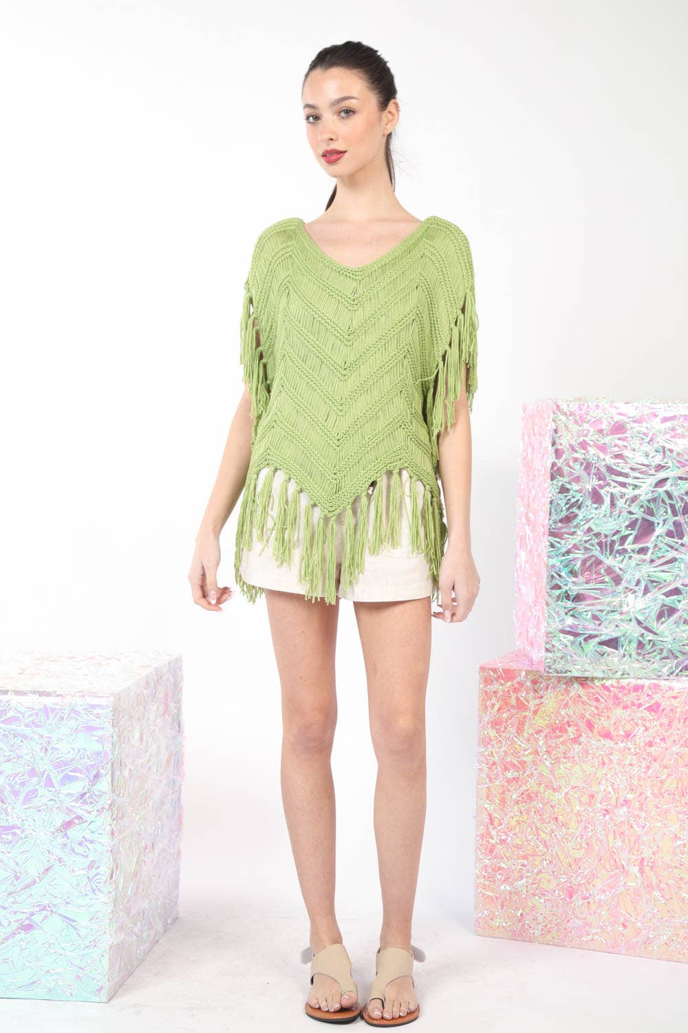 VERY J – Großhandel Strickoberteil – Damen – 12W3006N-Oversize-Pullovertop mit Fransendetail8