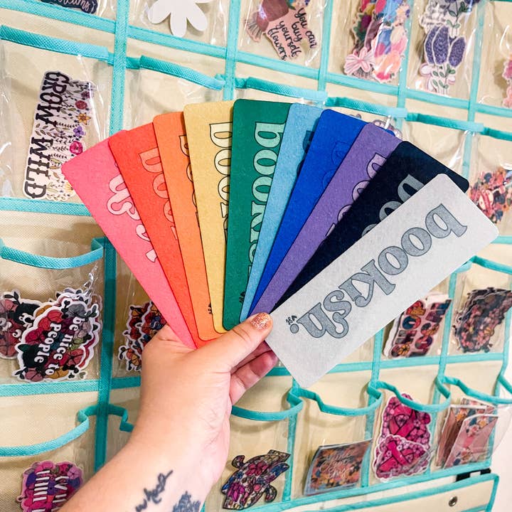 Sharp Thoughtlings - Vente Marque-page - Livresque. Marque-page monochrome en feutre2