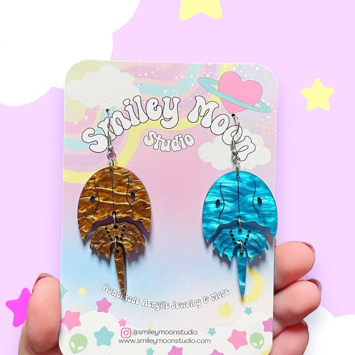 Smiley Moon Studio - Wholesale Dangle Earrings - Horseshoe Crab Earrings1