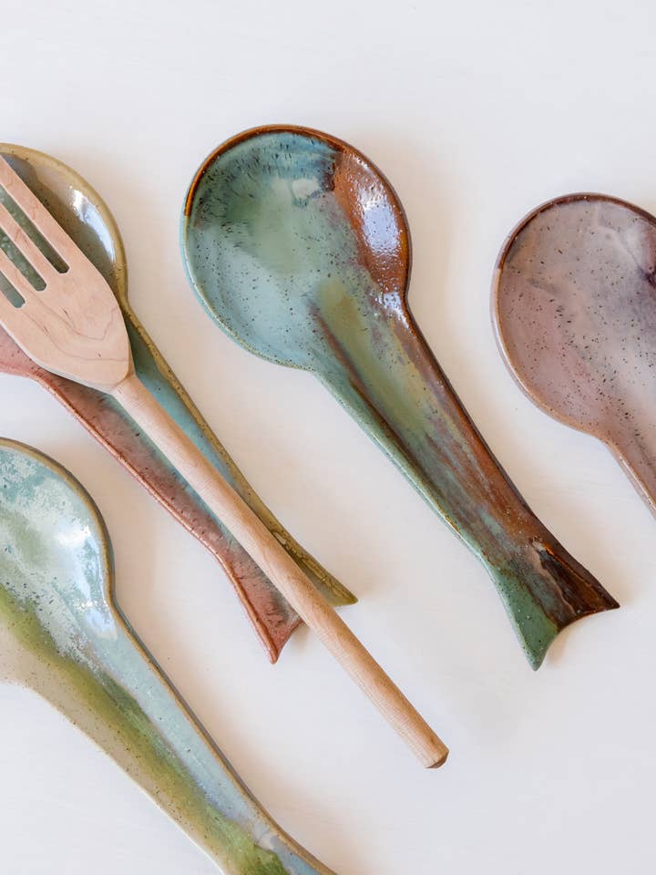 Keramisk skeen hviler for engroshandel hos Woodfolk