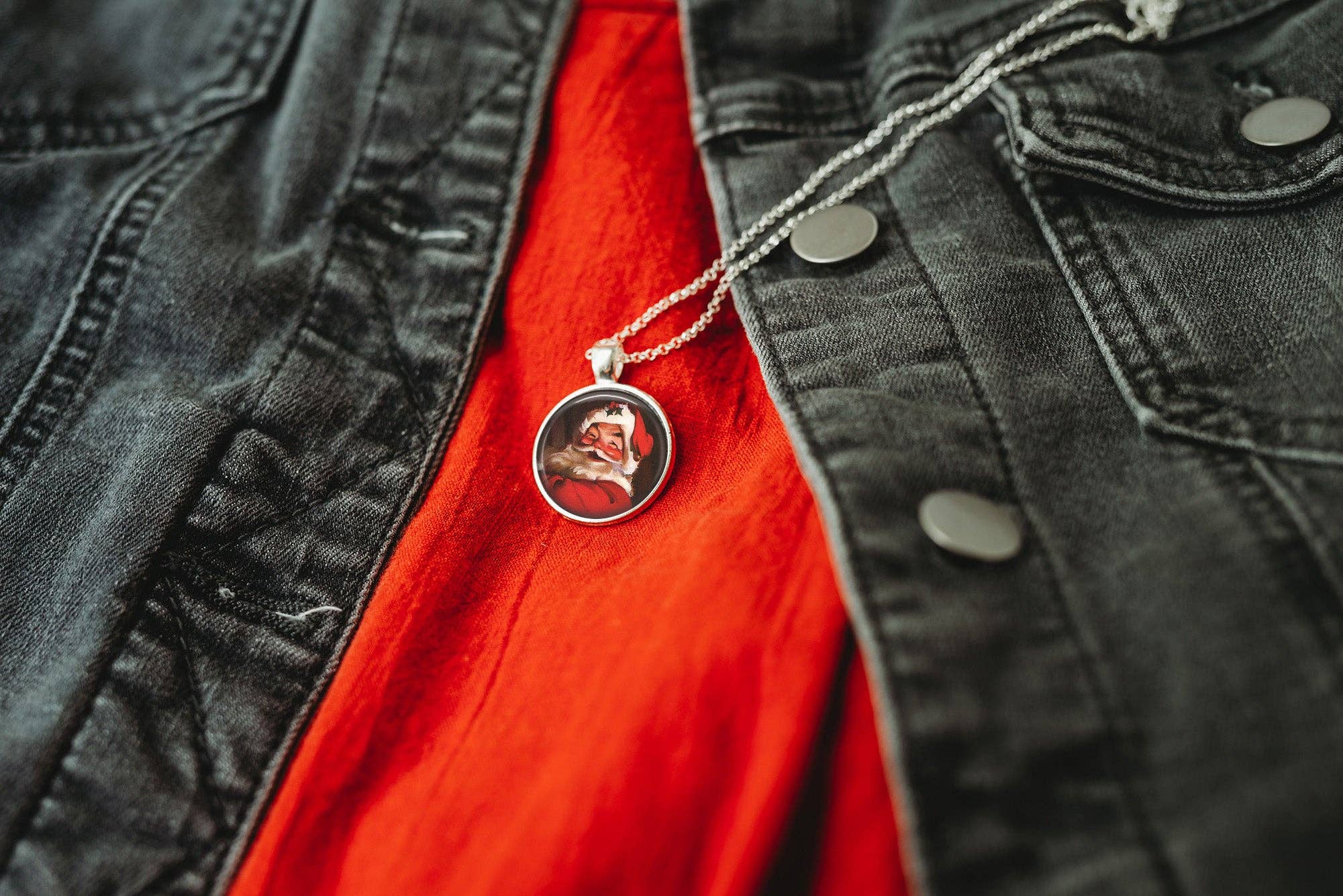 Whimsy Spirit Shop - Wholesale Pendant/Charm Necklace - Christmas Santa Necklace4