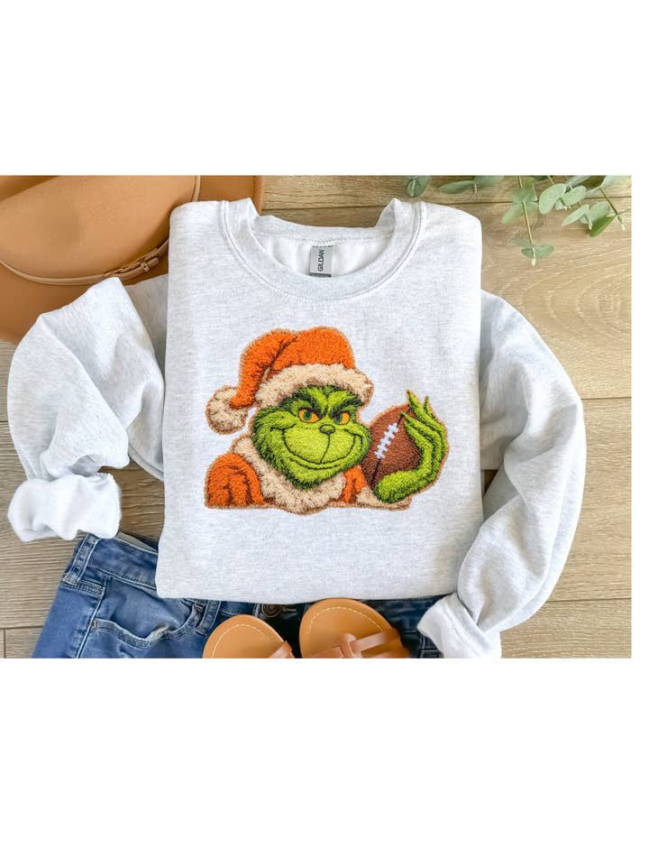 Grinch fodbold faux garn grafisk t-shirt / sweatshirt for engroshandel hos 4 little hearts