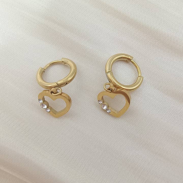Mini heart hoop earrings - Hailey for wholesale by Lovelika