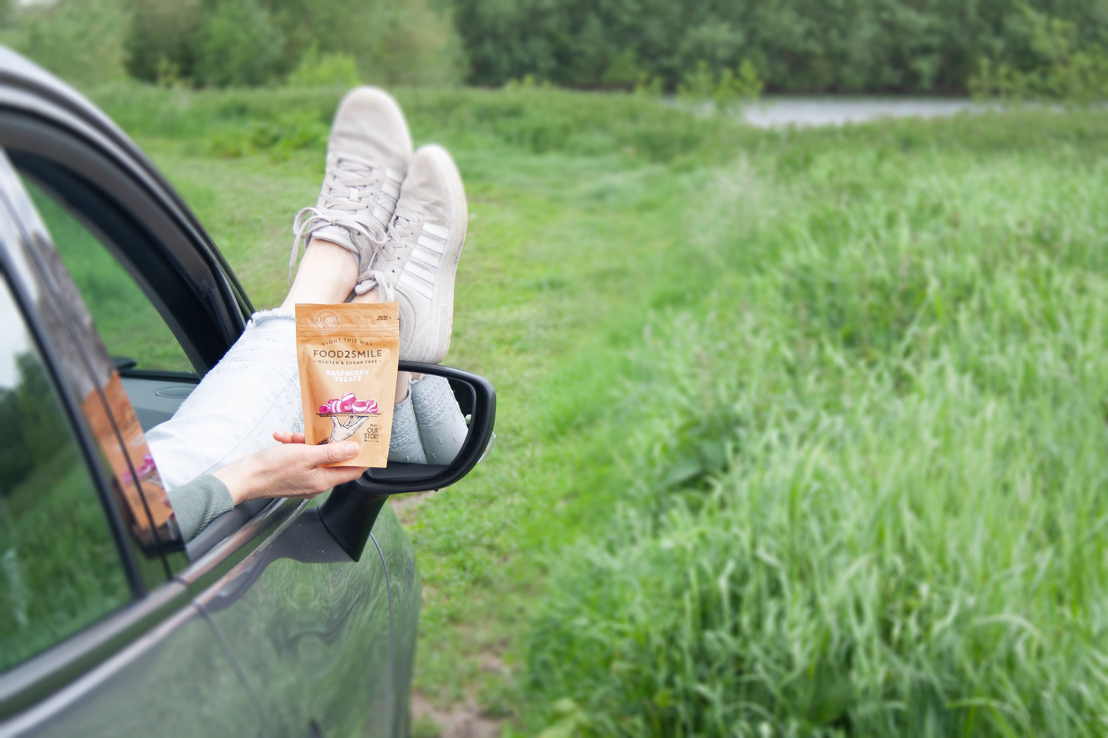 Food2Smile - Wholesale Hard Candy - Sugar-free raspberry candy | Raspberry Treats 8x90 gram6