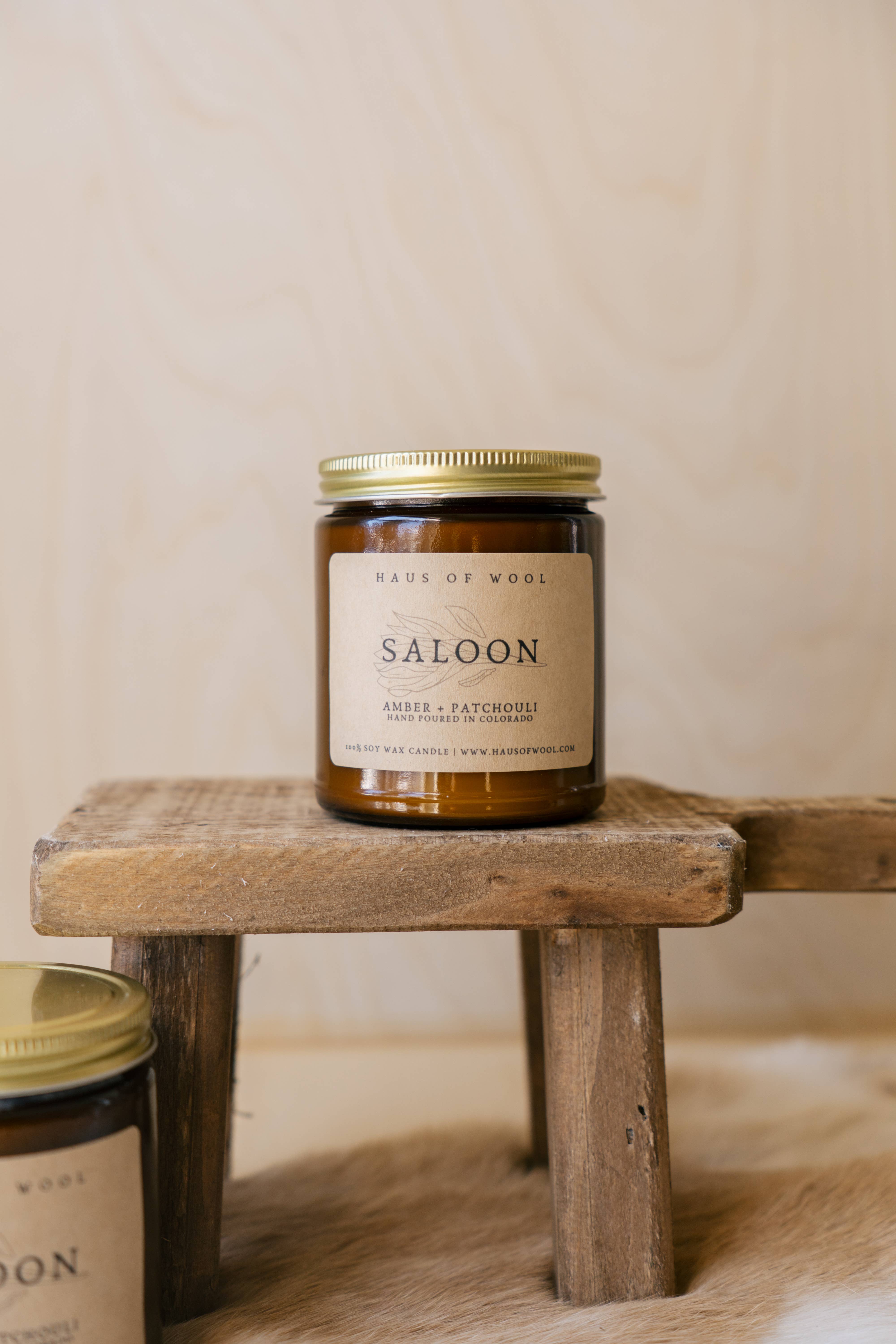 Haus of Wool – Großhandel Kerze im Glas / gefüllte Kerze – Amber + Patchouli Kerze aus Sojawachs aus Holz2